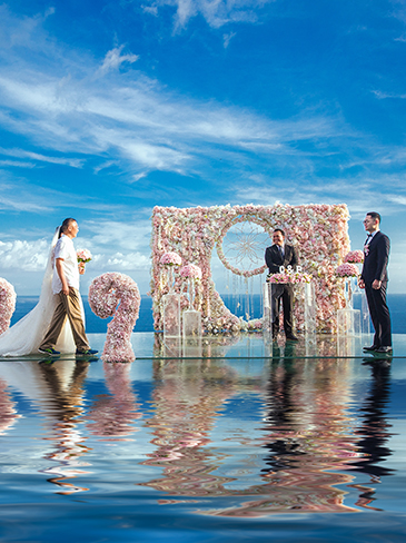 天空之镜婚礼,巴厘岛婚礼,巴厘岛豪华布置,铺梦网布置,巴厘岛水上婚礼